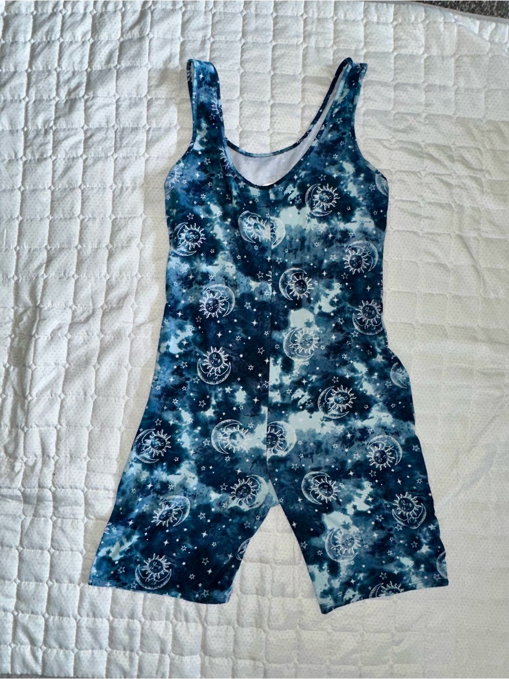 Blue Sun & Moon Tie-Dye Stretch Romper size L 11/13 great condition